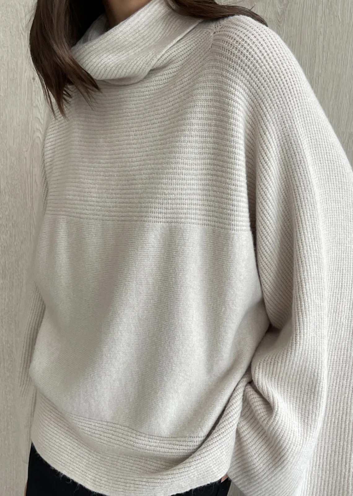 Fall Fashion 2024 Cream Sweater women's fashion boutique Hamilton Ontario