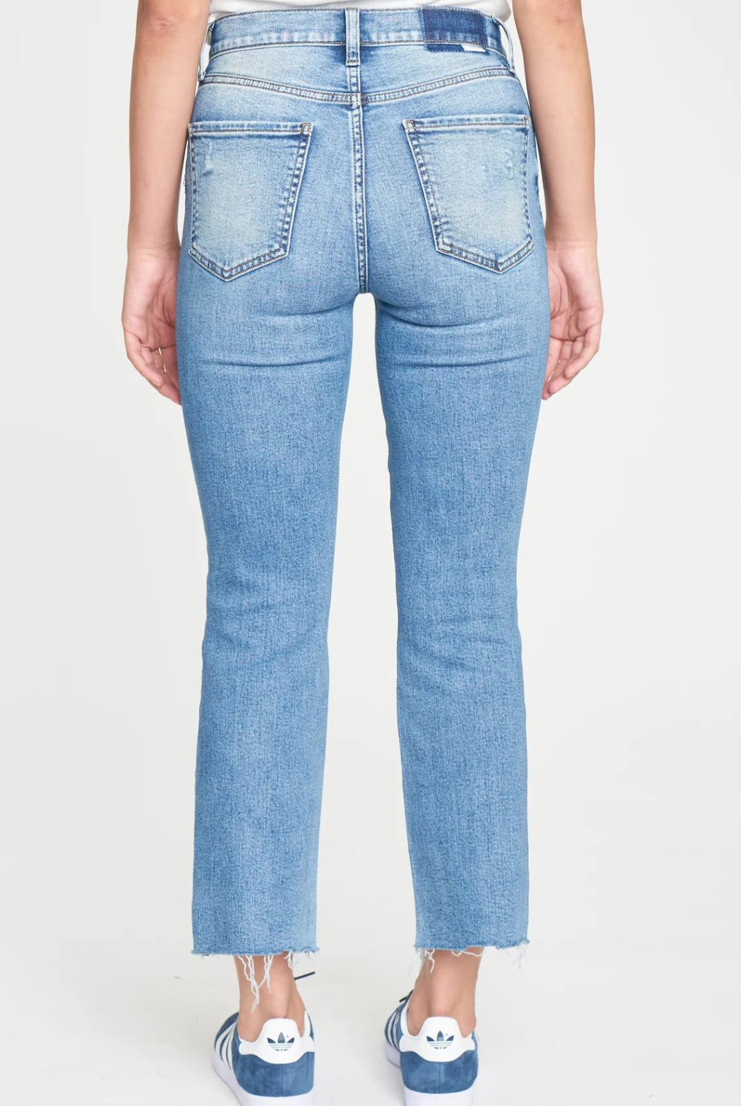 Daze- Shy Girl Crop Flare-PDA Need a Hug? This cropped flare is made using our "Hug" denim. It is a slightly heavier fabric with a stretch that hugs your body, while smoothly cinching you in. In a medium wash with vintage fading, this is a core jean for your closet
