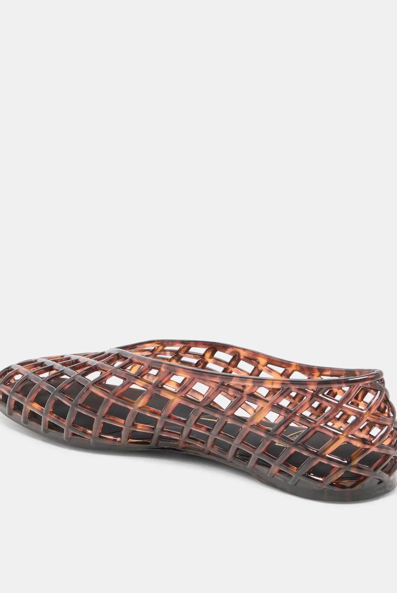tortoise woven jelly flat