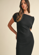 Black ribbed dress fall midi dress inspiration