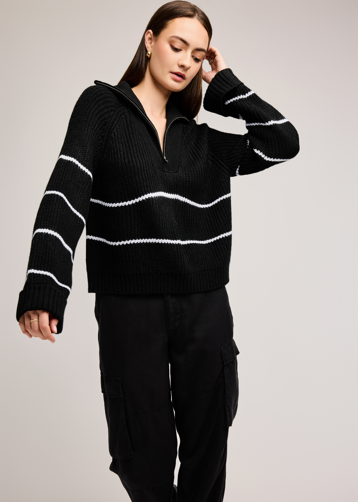 Classic 3/4 zip up sweater black with stripes