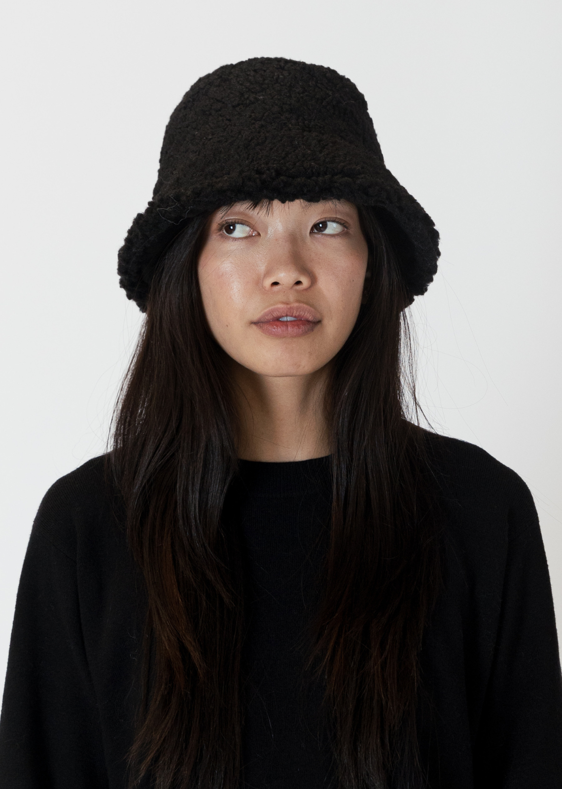 Lyla & Luxe Sherpa Suede Reversible Bucket Hat- Black