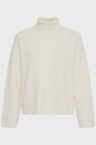 ICHI IHBETIAS Pullover in cream, featuring a soft knit texture, relaxed fit, long sleeves, and a classic everyday silhouette.