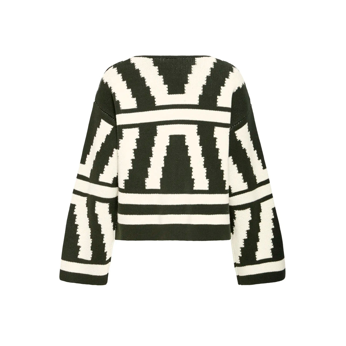 ICHI Ihbelua Cardigan featuring a soft knit texture and flattering silhouette, designed as an easy layering piece for everyday wear.