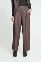 ICHI IHJUMI Pant in Coffee Bean featuring a tailored high-rise fit, wide-leg silhouette, front pleat detailing, and a polished trouser-inspired finish.