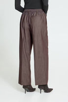 ICHI IHJUMI Pant in Coffee Bean featuring a tailored high-rise fit, wide-leg silhouette, front pleat detailing, and a polished trouser-inspired finish.