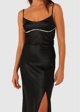 Load image into Gallery viewer, Madison The Label Carli Midi Dress
