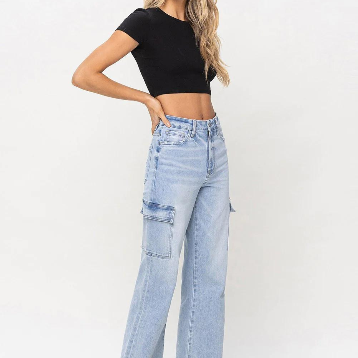 <p>90'S VINTAGE STRAIGHT JEANS WITH CARGO UTILITY COMFORT STRETCH DENIM, SUPER HIGH RISE WAIST, 90'S VINTAGE STYLE, DISTRESSED DETAILS, FULL LENGTH, STRAIGHT LEG JEANS WITH CARGO UTILITY</p> <p>&nbsp;</p>