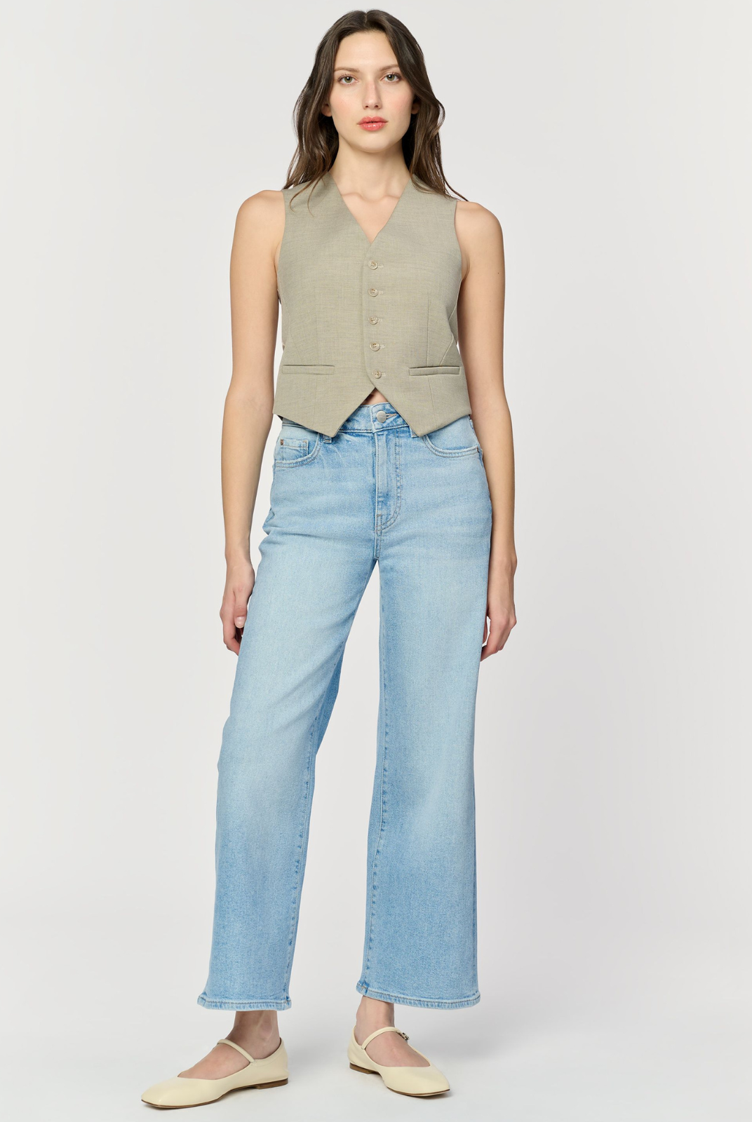 Warp+Weft ICN Wide Leg Jean. <p class="MsoNormal">A nod to trendsetting style in Seoul, this high-rise style is a fresh alternative to your skinnies. Sculpts through the midsection and widens out through the leg to a flattering A-line shape. Modern, timeless and versatile.<u></u><u></u></p> <p class="MsoNormal">&nbsp;</p>
