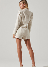 Load image into Gallery viewer, ASTR The Label Arya Front Button Blazer
